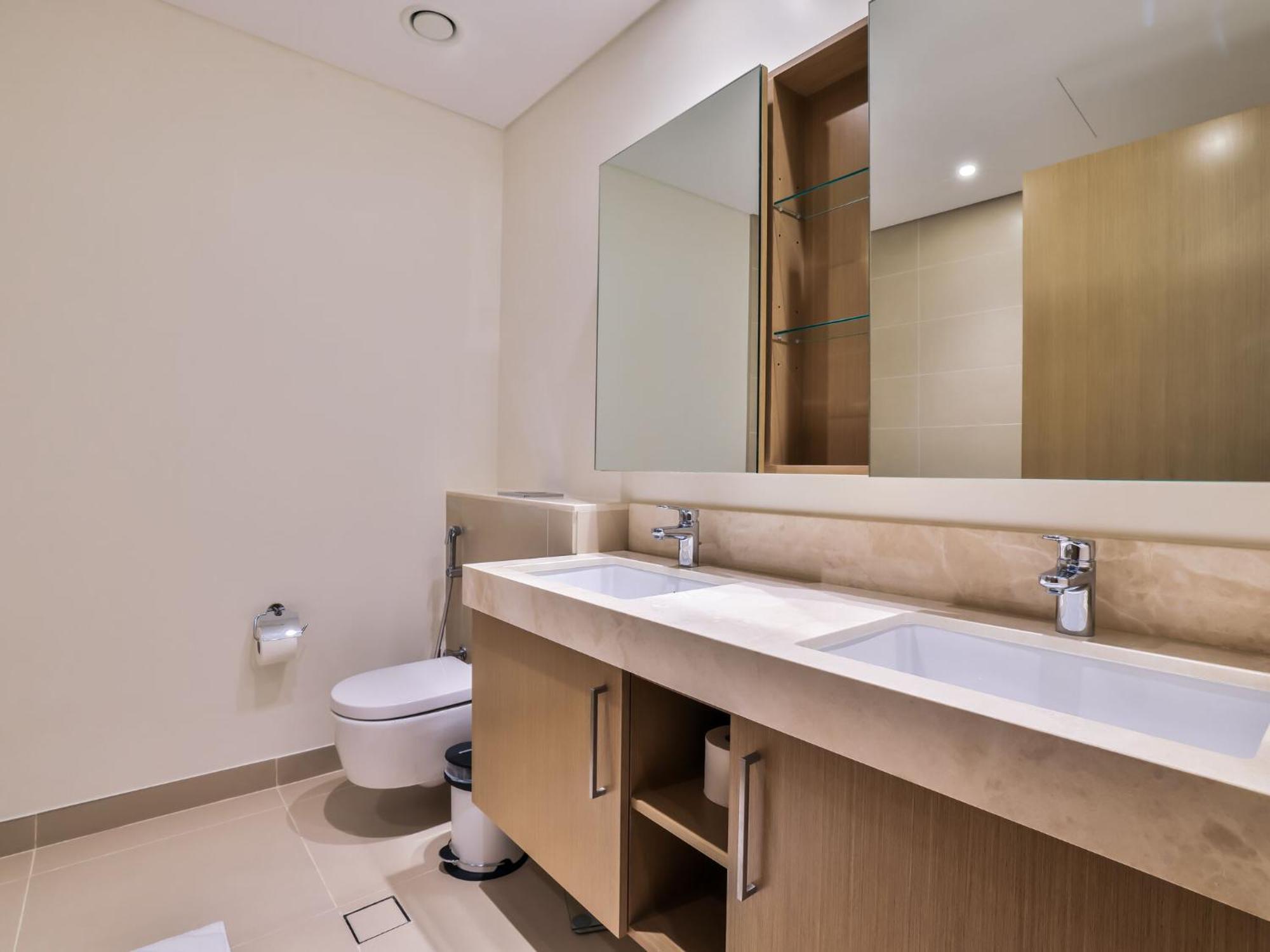 Luxurious Apartments Dubai Marina Views Pool Gym By Sojo Stay Экстерьер фото